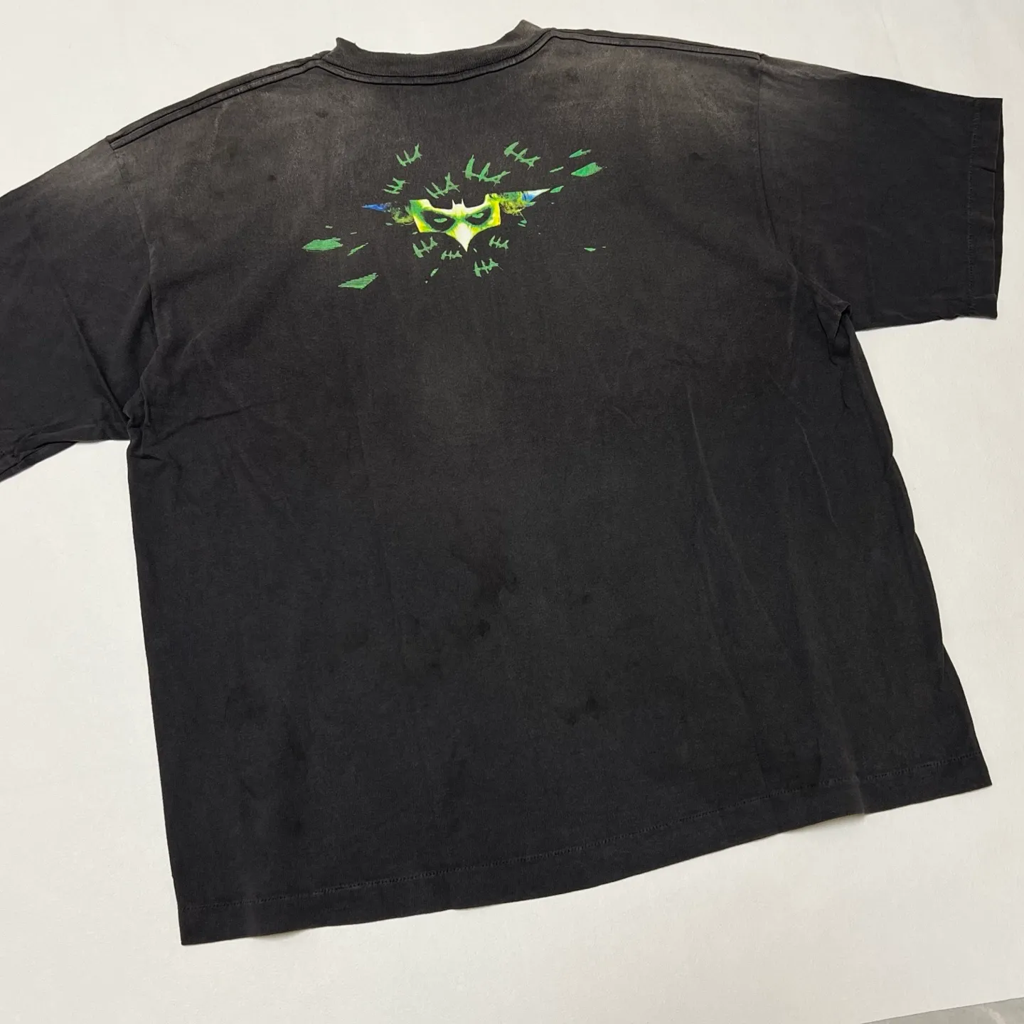 ⚠️This season's most important Batman and Joker IP collaboration SAINT Mxxxxxx x The Dark Knight BTM SS TEE /JOKER/BLACK Dark Knight Batman co-branded Joker character TEE Washed black S-XL Assute ready-to-wear dyeing, faded, re-washed and distressed, authentic proofing, custom-woven correct main mark, washed mark, difference between pictures and production, top-notch printing technology, God restores every pore of the Joker's headshot